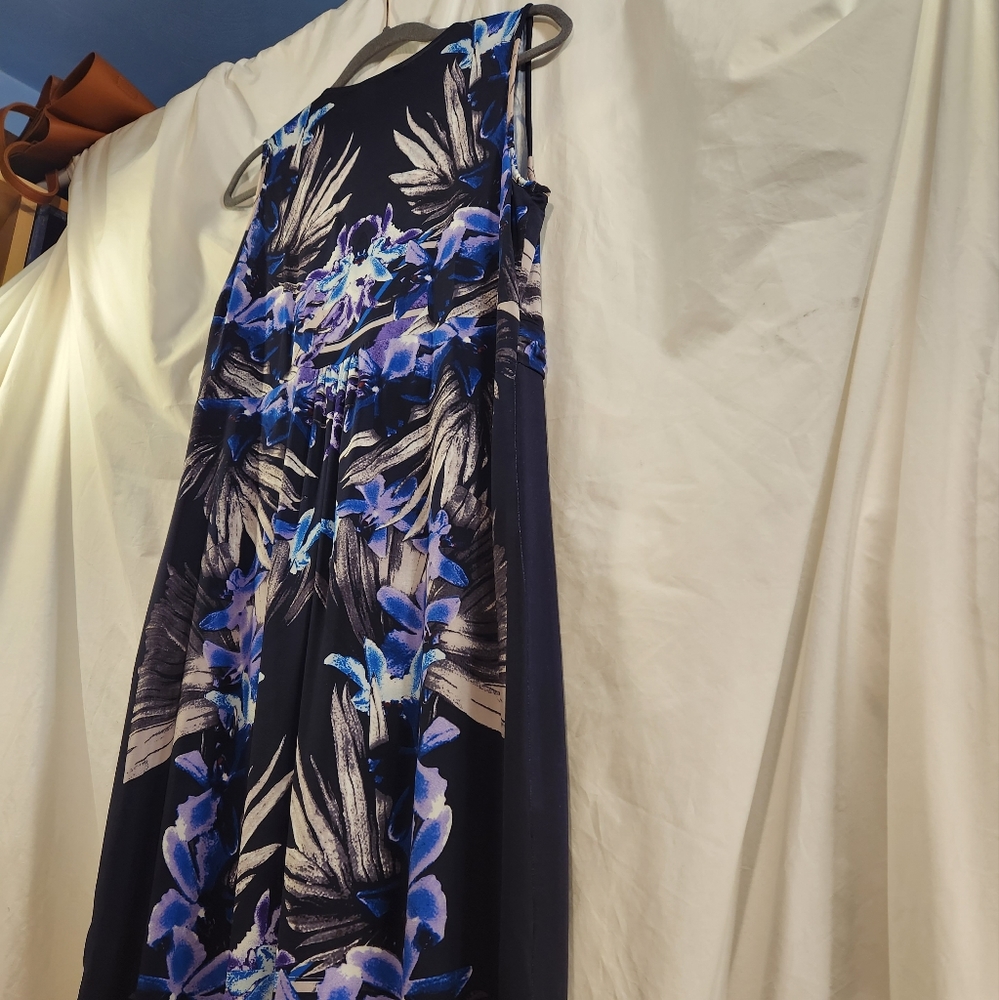 TAIFUN DRESS - Picture 4 of 5